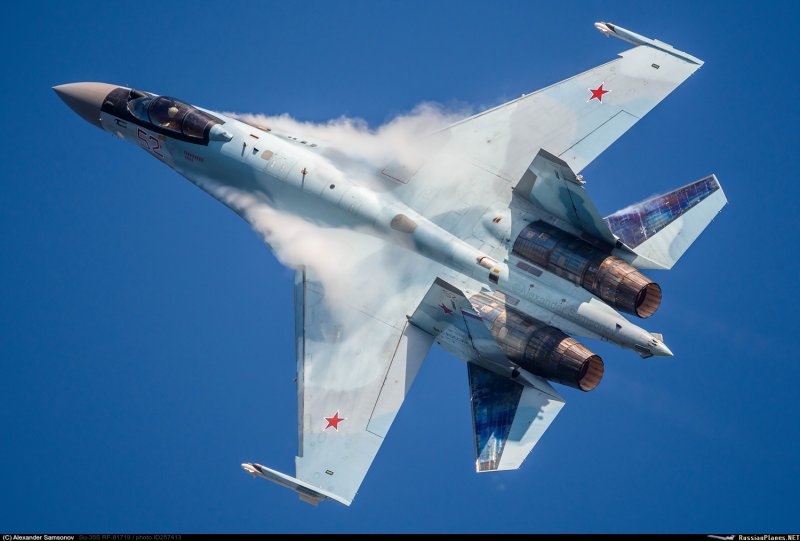 Су 35 вид снизу