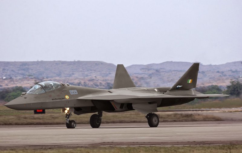 FGFA истребитель