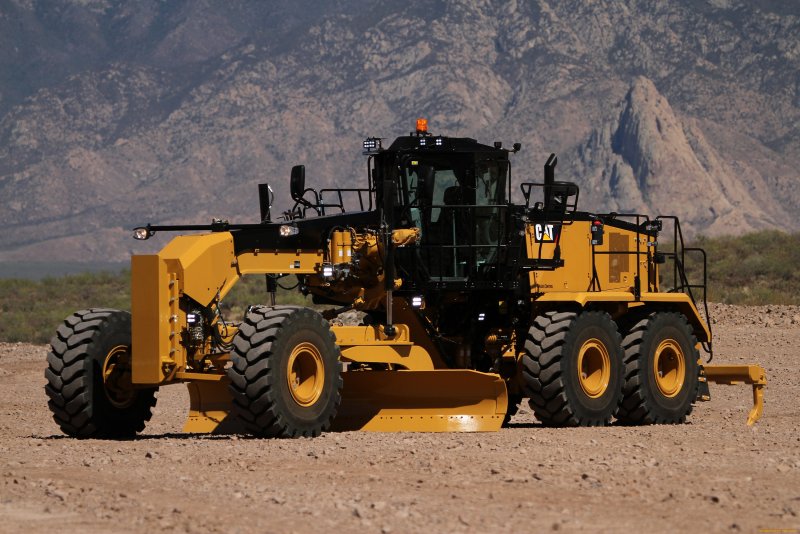 Автогрейдер Caterpillar 140m