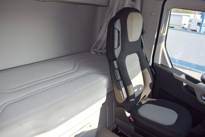 Ford f Max салон