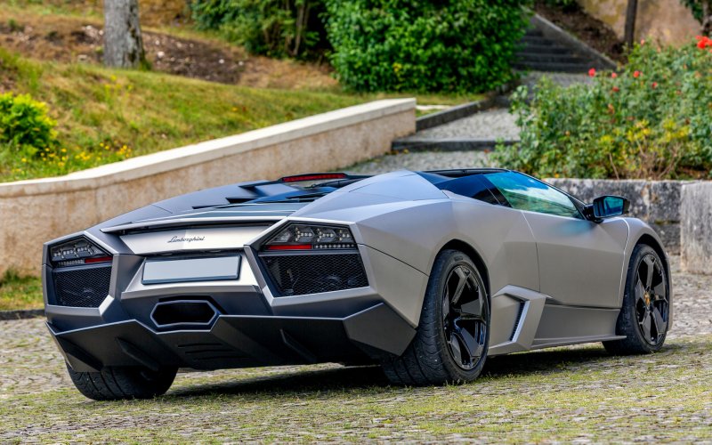 Ламборджини Reventon Roadster