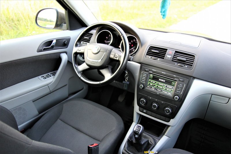 Skoda Yeti 2011 Interior