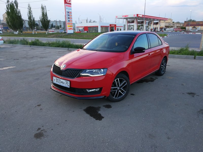 Шкода Рапид Монте Карло красная