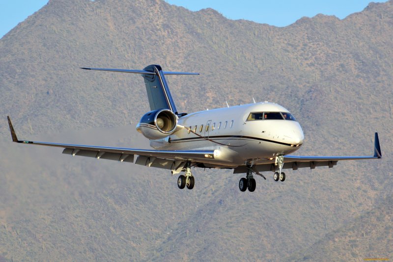 Самолет Bombardier 6000 салон