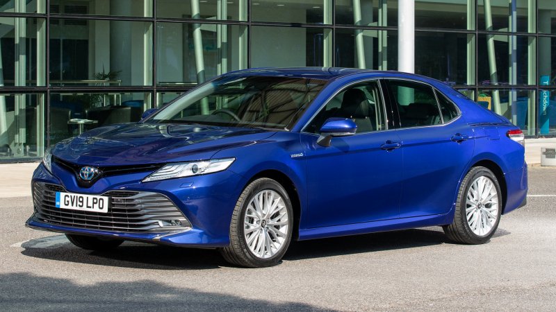Toyota Camry Hybrid 2019