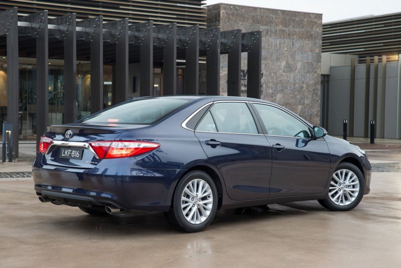 Toyota Camry 2015 Atara