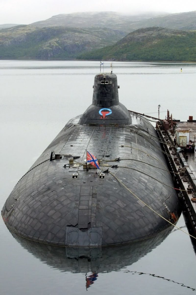 Атомная подводная лодка Александр Невский Графика