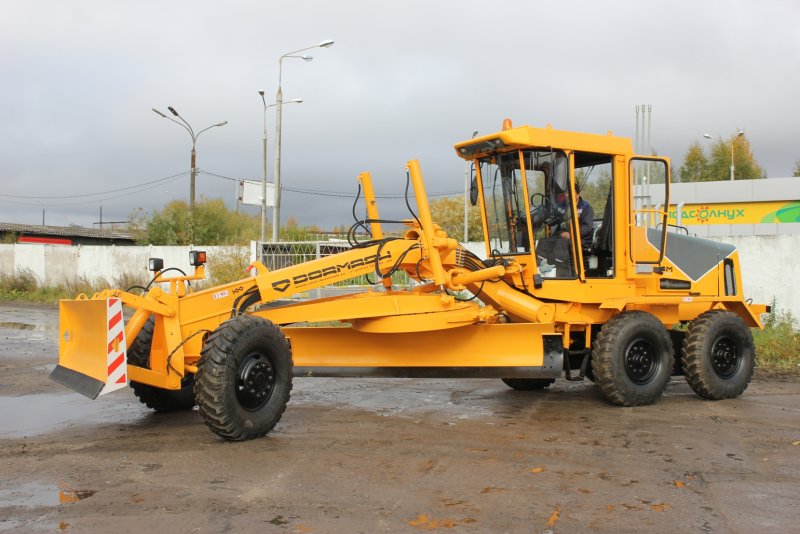Автогрейдер ДЗ-122б-7