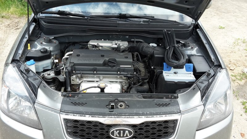 Kia Rio 2 подкапотка