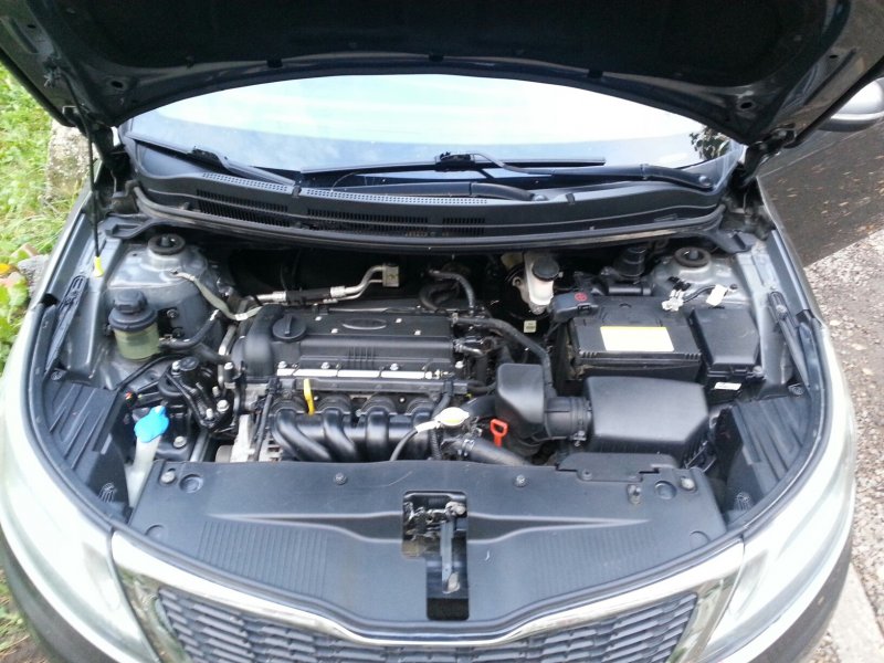Kia Rio 3 подкапотное