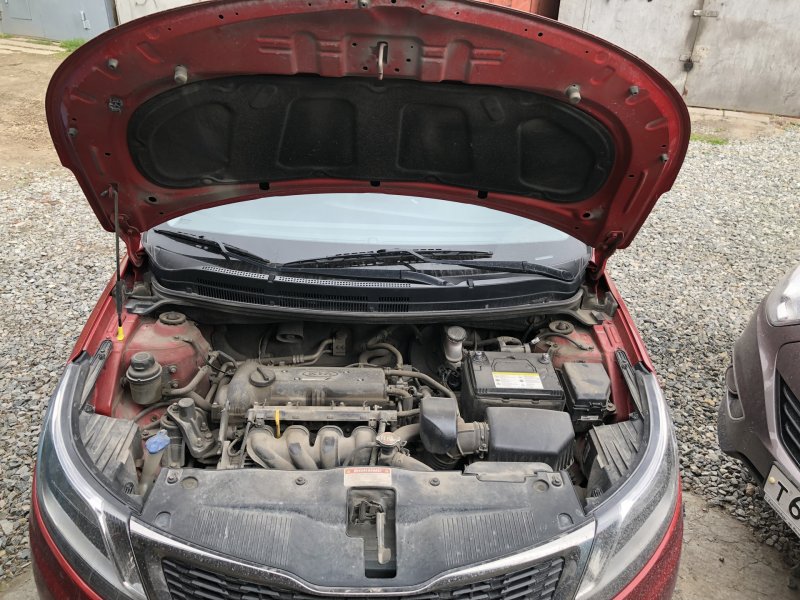 Kia Rio 3 подкапотное