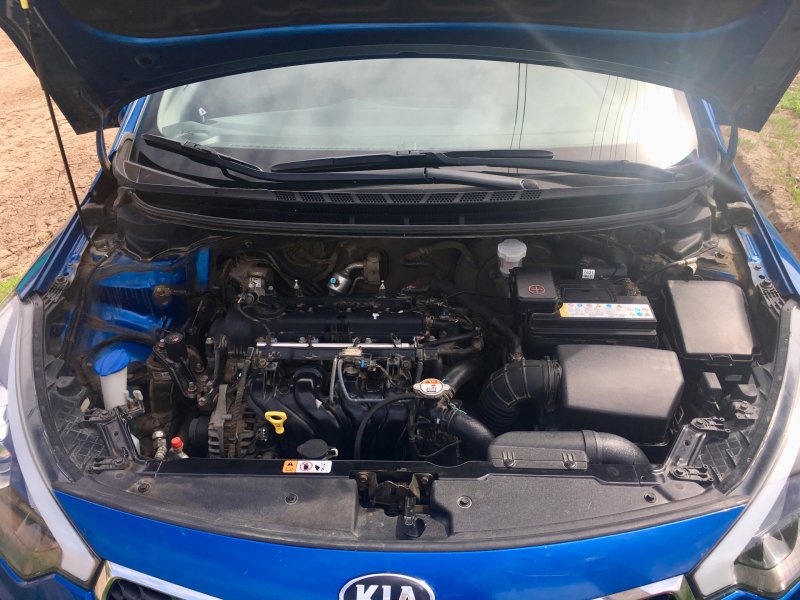 Kia Rio 1 подкапотное