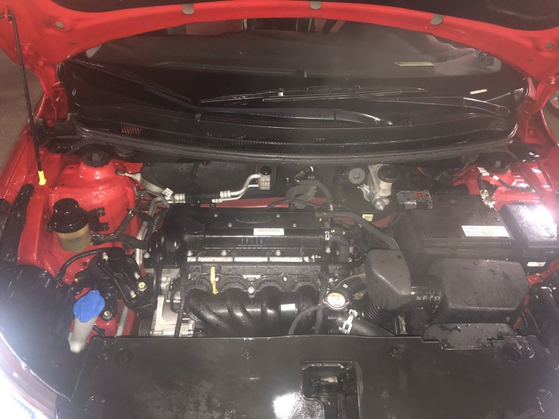 Kia Rio 3 подкапотка