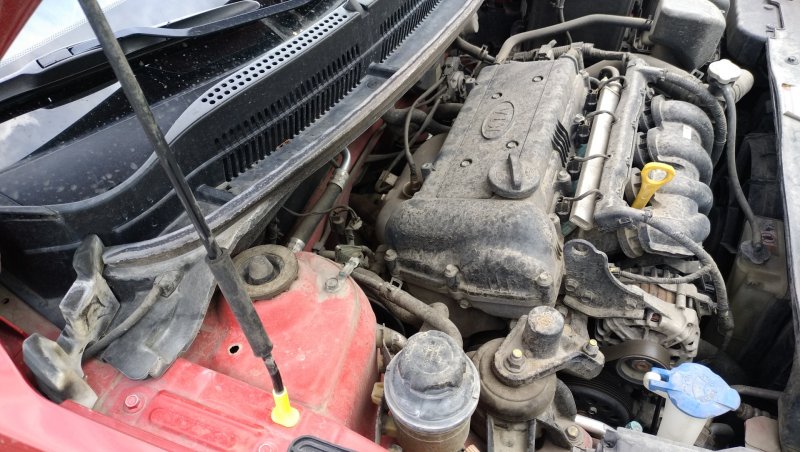 Подкапотное пространство Kia Cerato 2