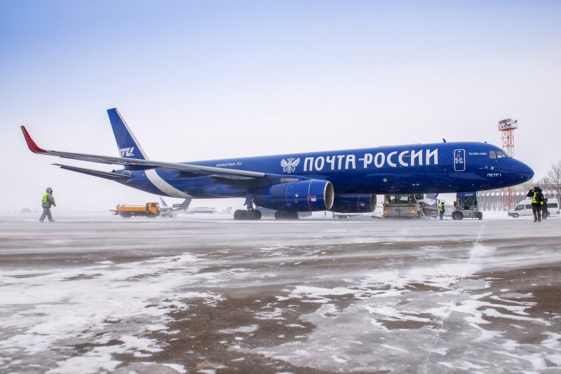 Ту-204 ra64052