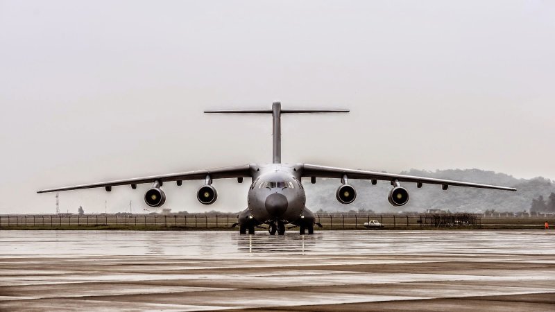 Y-20 военно-транспортный самолёт