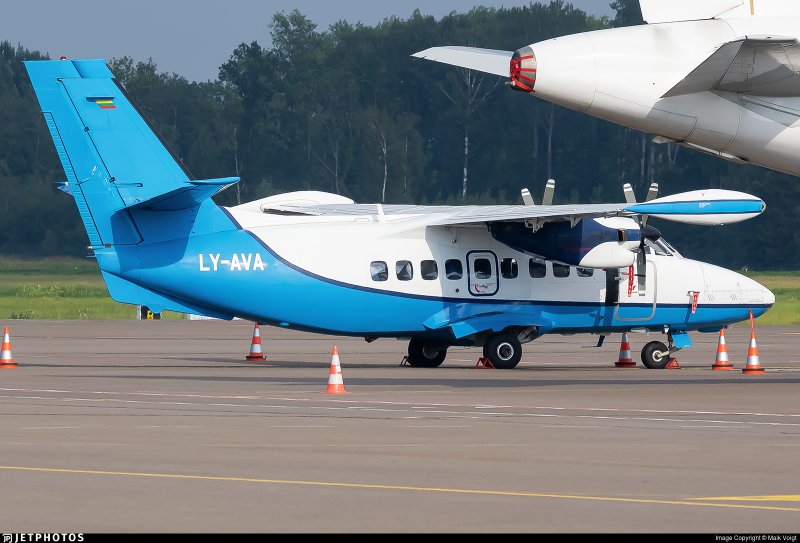 Самолет Чебурашка АН 72