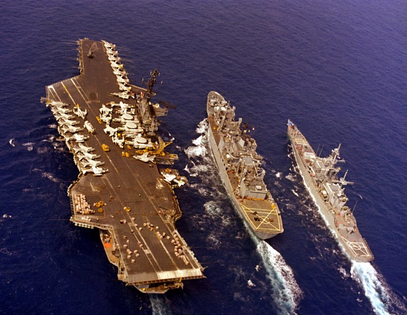 Авианосец USS Midway