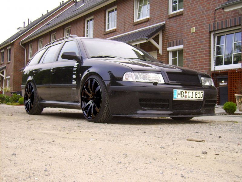 Octavia Tour r18