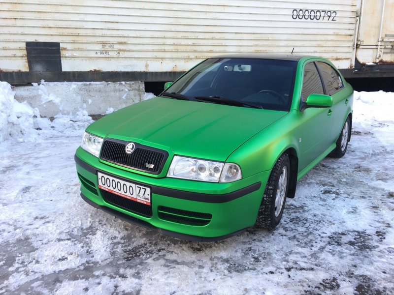 Skoda Octavia Tour зелёный