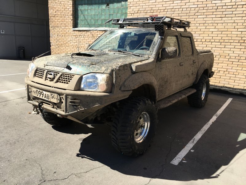 Тюнингуем Ниссан НП 300