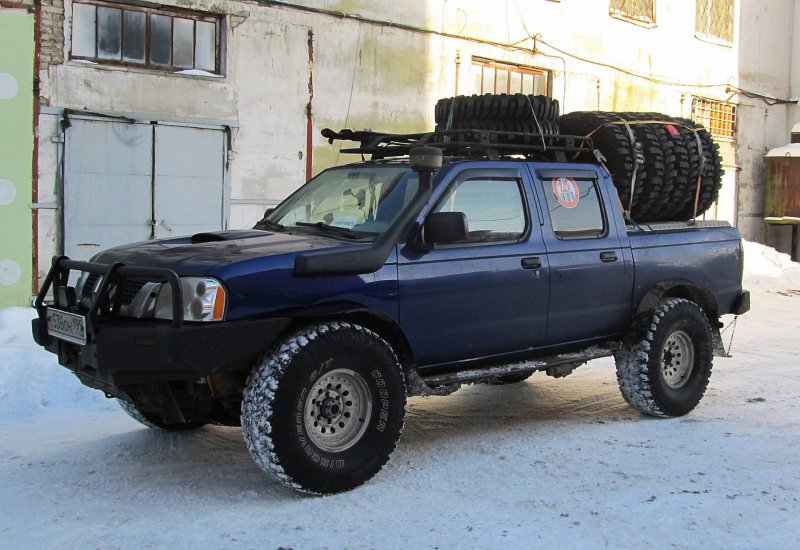 Nissan np300 d22