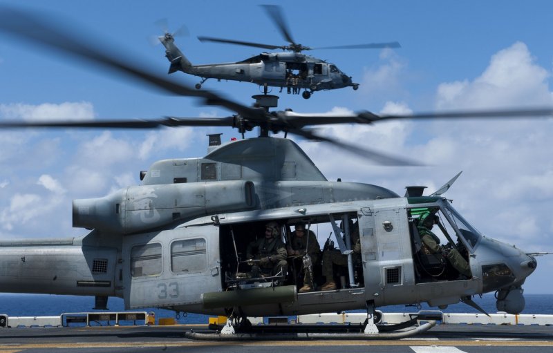 Вертолет MH-60r