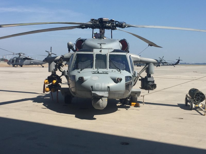 MH-60 вертолет