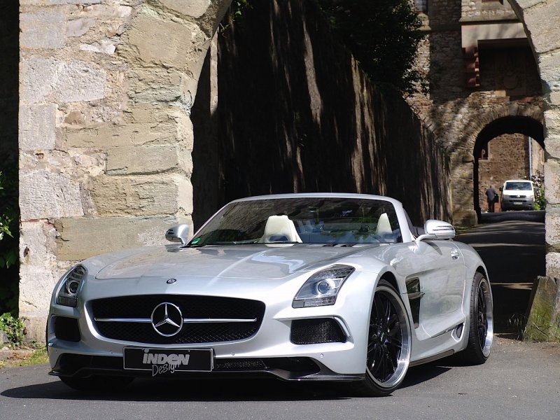 Мерседес Бенц SLS 80 год