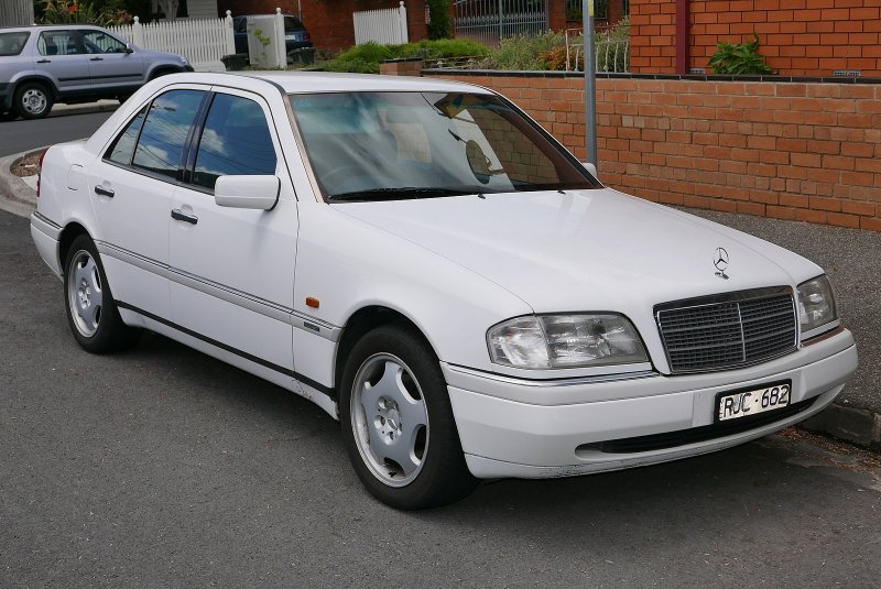 Мерседес e220 1994