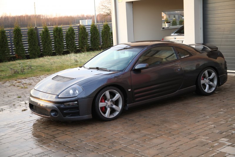 Mitsubishi Eclipse 3 серый