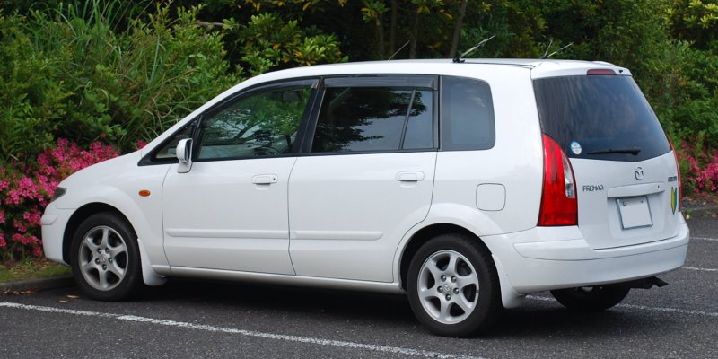 Mazda Premacy 2000