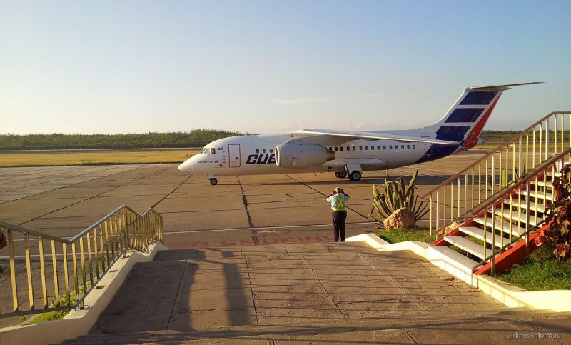 Boeing 777 Azur Air салон