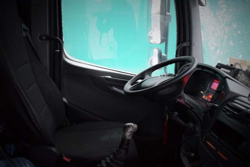 Mercedes Benz Axor 1840 mp2 2011 салон