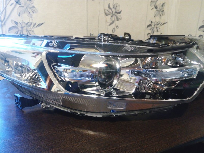 Honda Accord 8 фары биксенон
