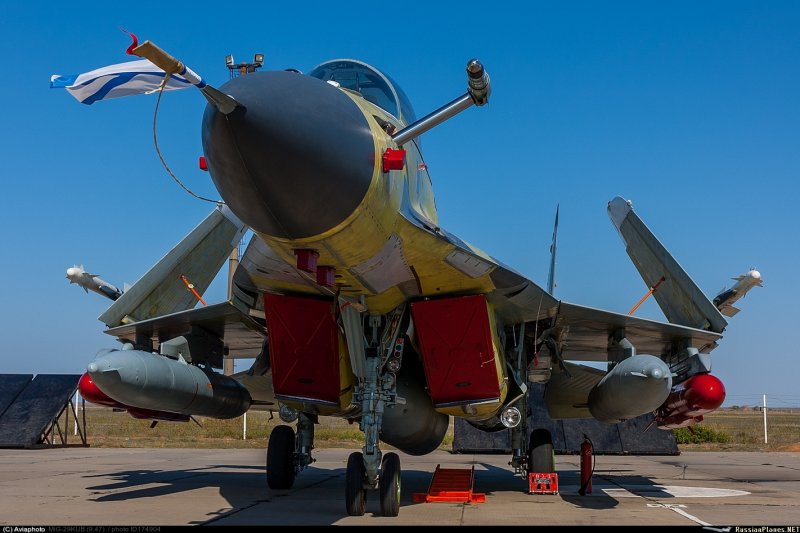 Топливозаправщик миг-29к/куб