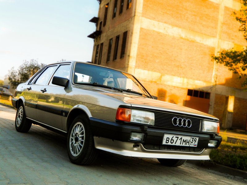 Ауди 80 б2 черная