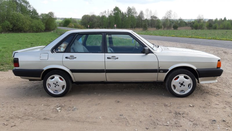 Ауди 80 б2 на r15