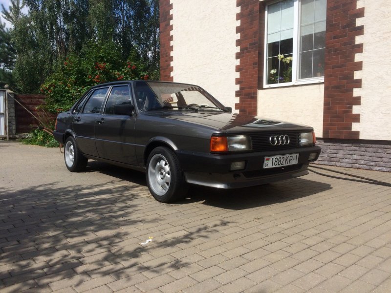 Ауди 80 б2 черная