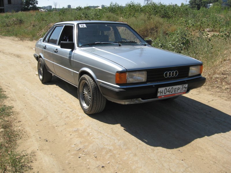 Ауди 80 б2 черная
