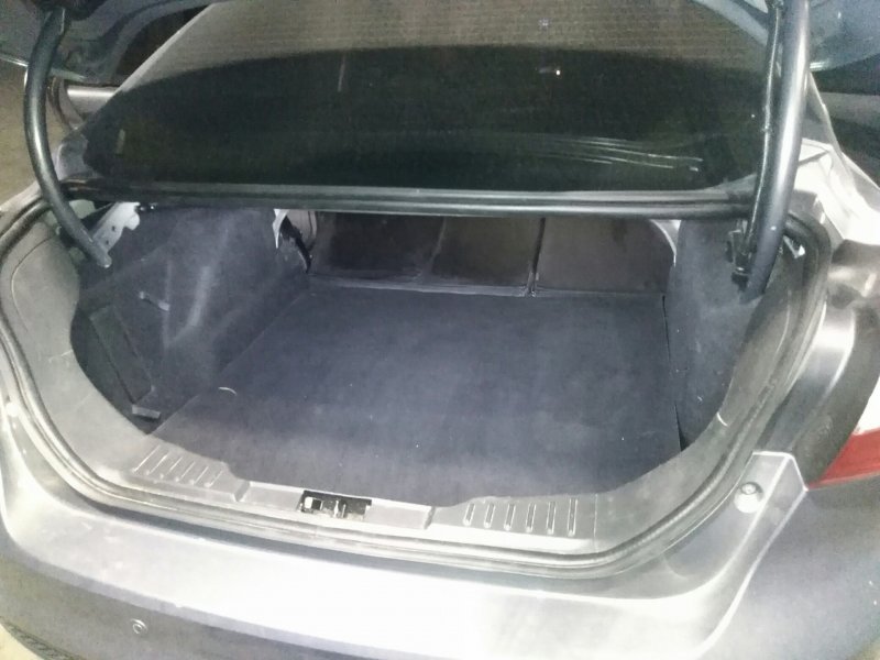 Ford Focus III седан багажник