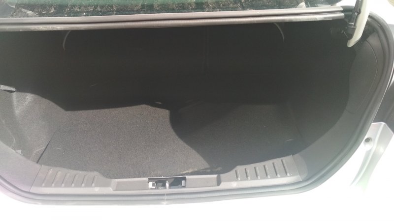 Ford Focus 1 седан багажник