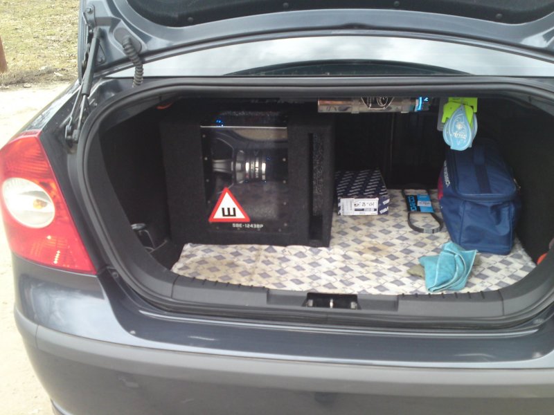 Ford Focus, 2006 багажник