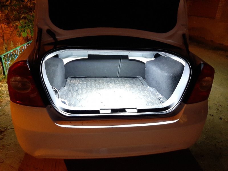 Ford Focus седан багажник