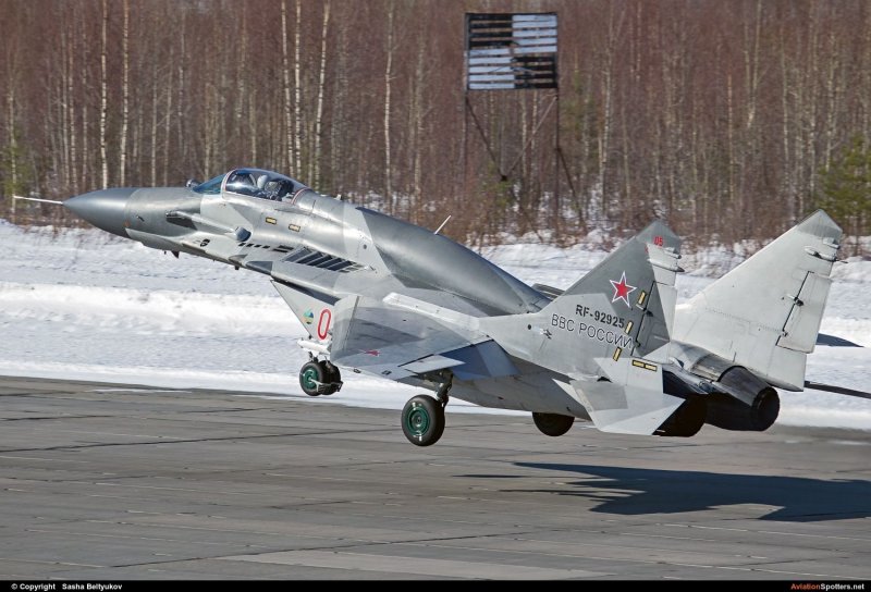 Самолет миг-29смт