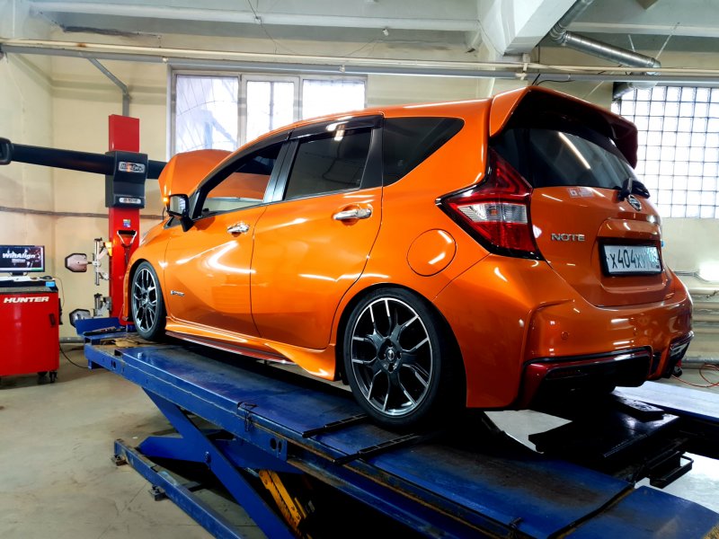 Nissan Note e-Power Nismo салон