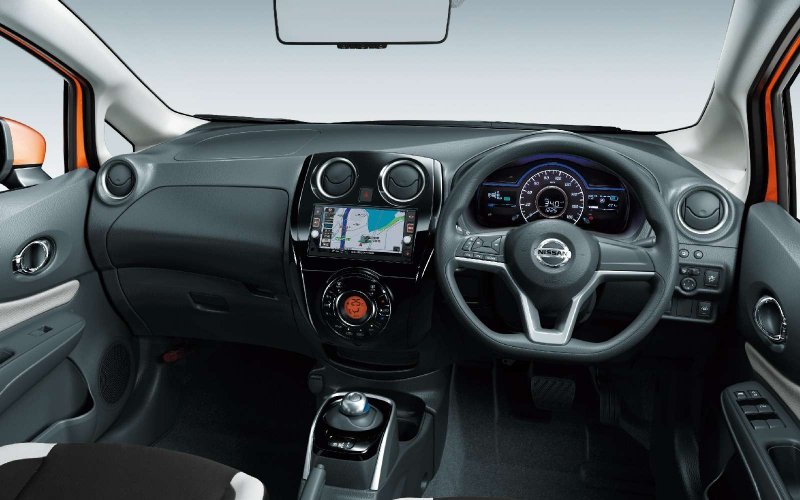 Nissan Note e-Power салон