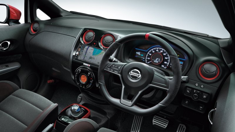 Nissan Note e-Power 2018 салон
