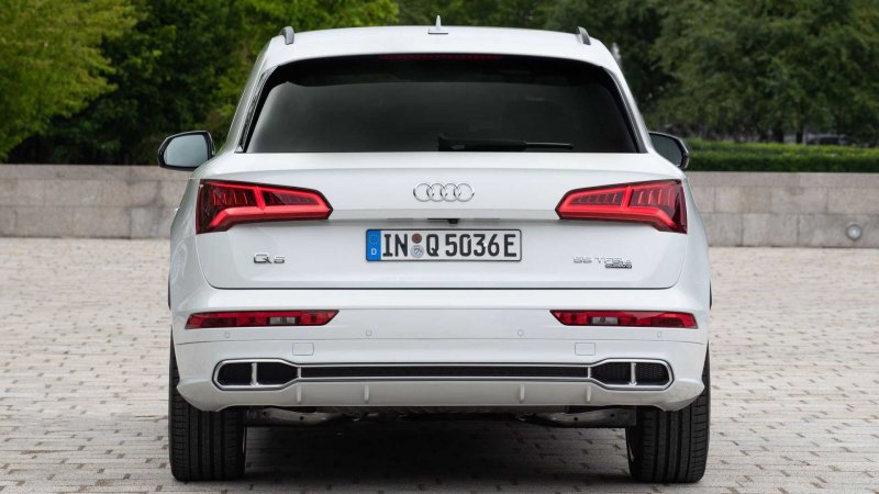 Audi q5 сзади