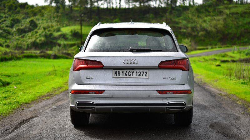 Audi q5 2019 вид сзади